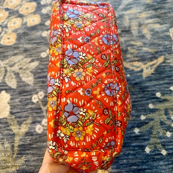 ✨Like New!✨ Vera Bradley Premium Cotton Mini Hathaway Tote, Garden Paisley - Picture 4 of 5